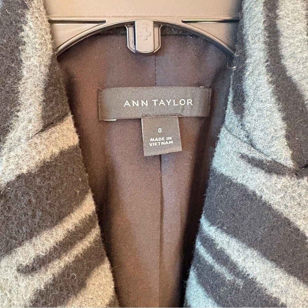 Ann Taylor Zebra sz 0 animal Print Blazer Trendy Felted Wool Blend Green - Picture 6 of 11
